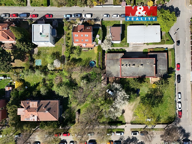 Prodej stavebního pozemku 591 m² - foto 1