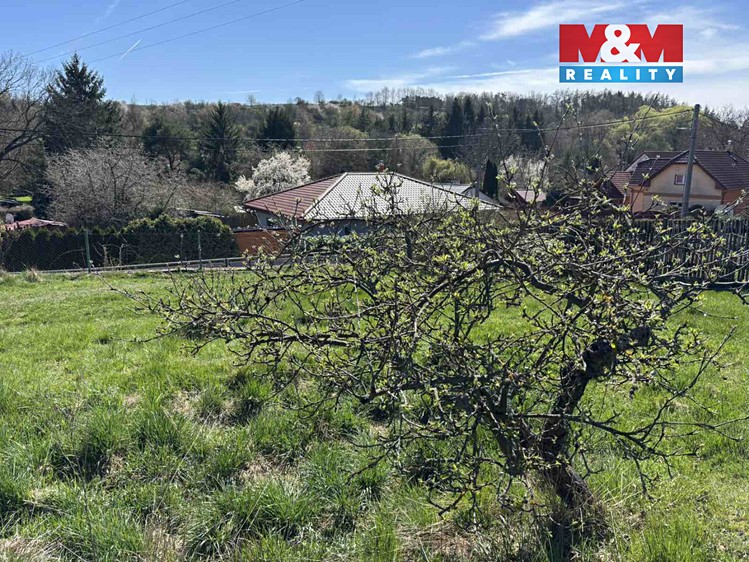 Prodej stavebního pozemku 600 m² - foto 2