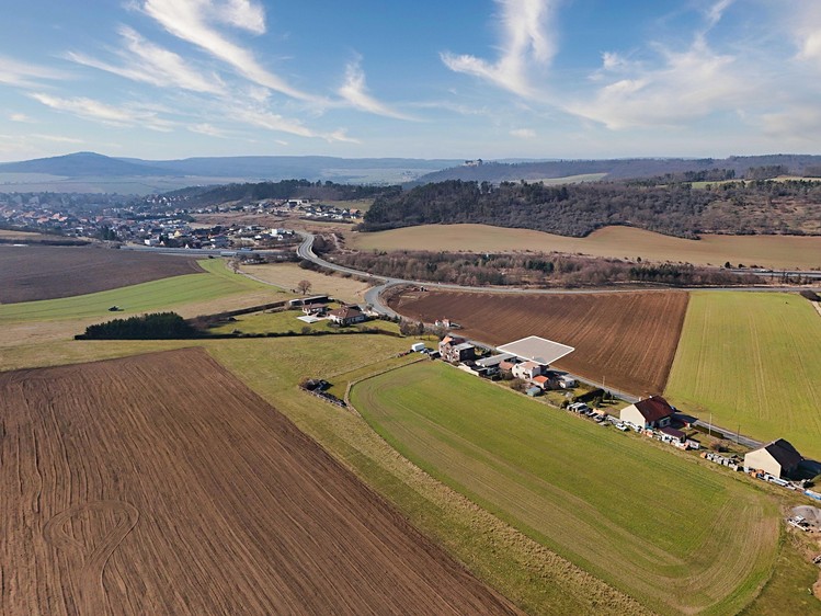 Prodej stavebního pozemku 850 m² - foto 3