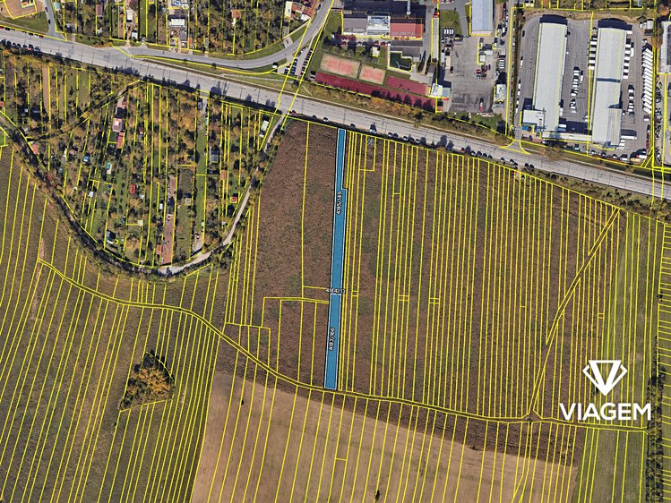 Prodej podílu 1/6  pole 400 m² - foto 4