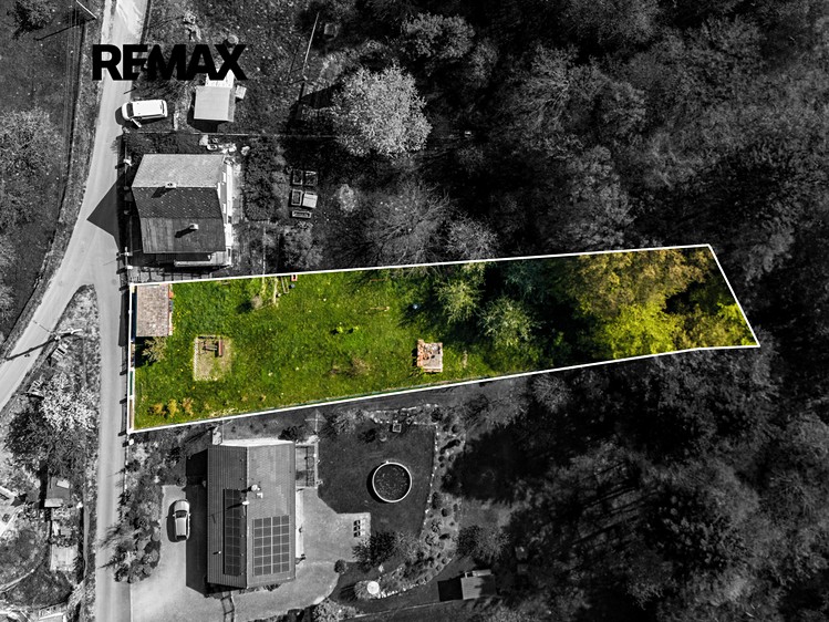 Prodej stavebního pozemku 839 m² - foto 1