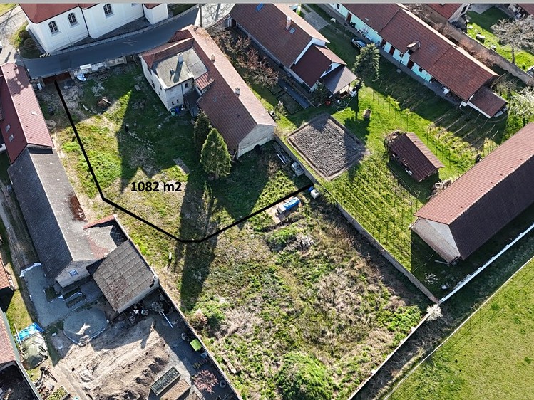 Prodej stavebního pozemku 2 000 m² - foto 4