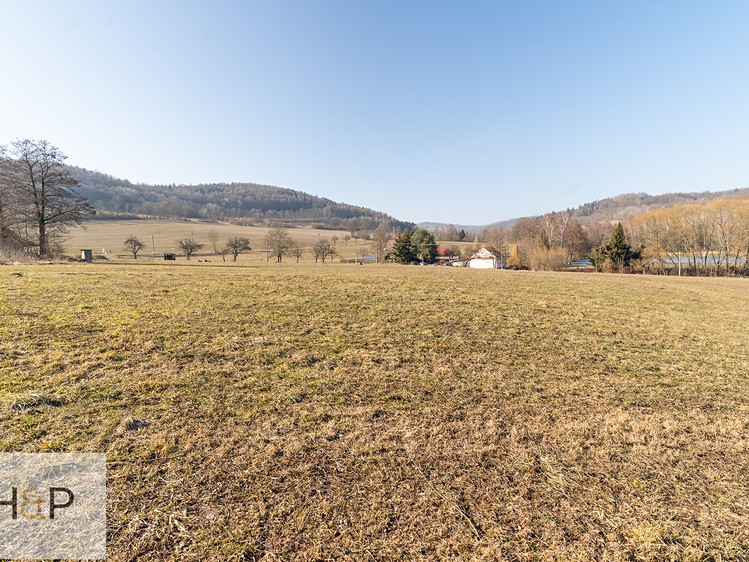 Prodej stavebního pozemku 1 830 m² - foto 4