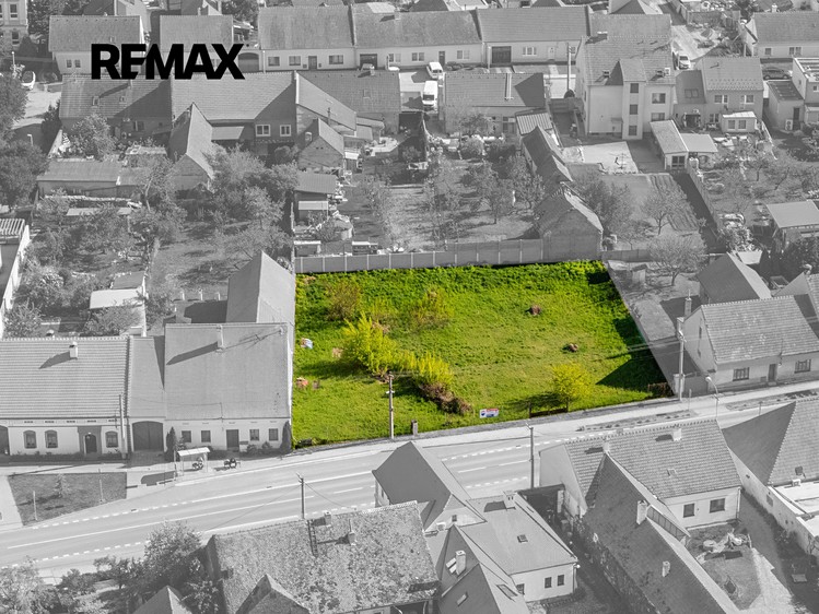 Prodej stavebního pozemku 1 501 m² - foto 7