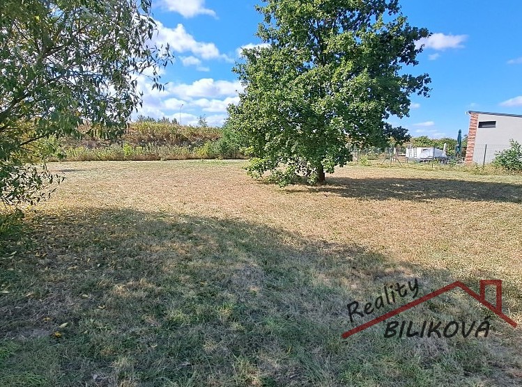 Prodej stavebního pozemku 790 m² - foto 5