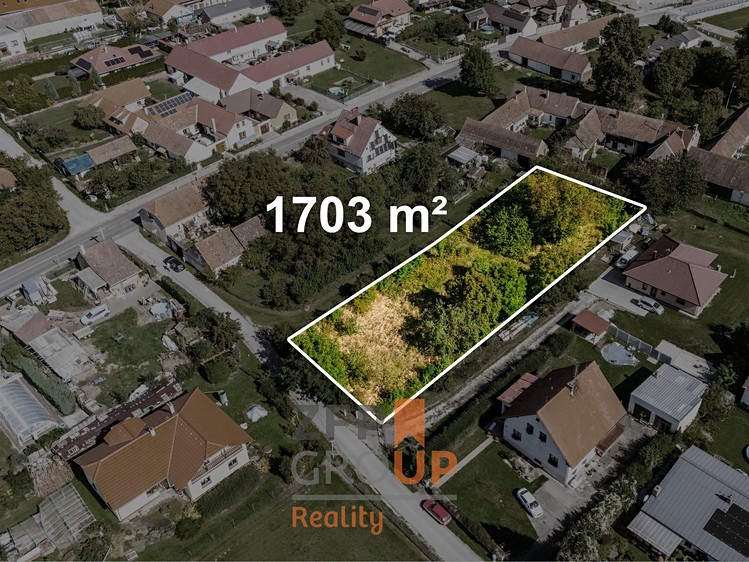 Prodej stavebního pozemku 1 703 m² - foto 5
