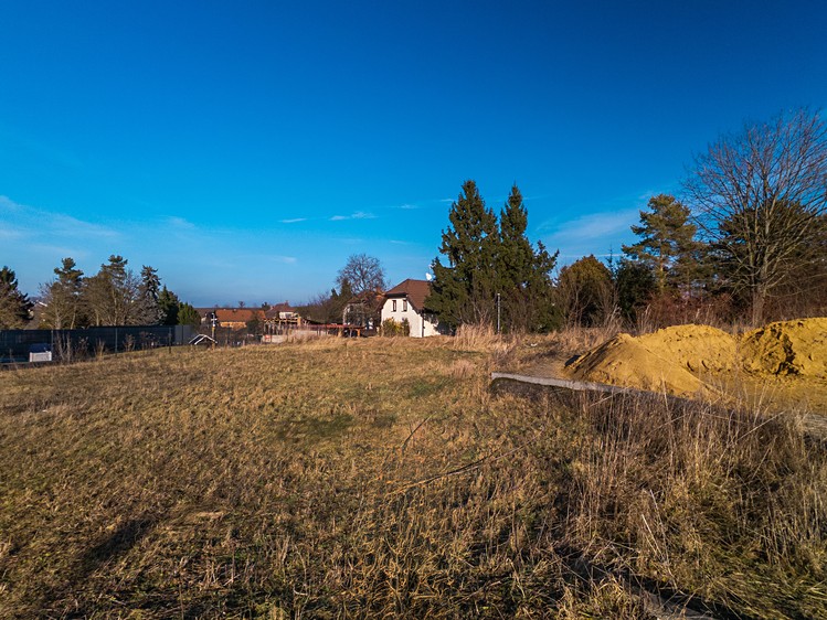 Prodej  stavebního pozemku 681 m² - foto 4
