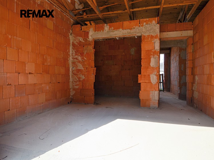 Prodej stavebního pozemku 505 m² - foto 8