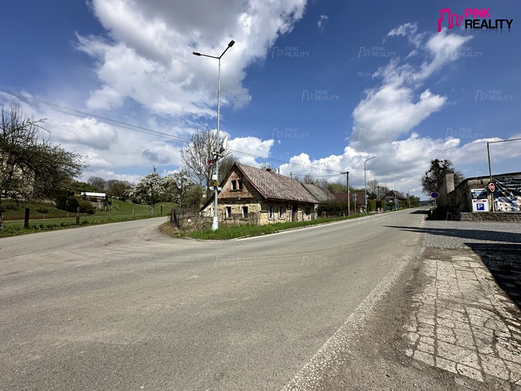 Prodej stavebního pozemku 761 m² - foto 2
