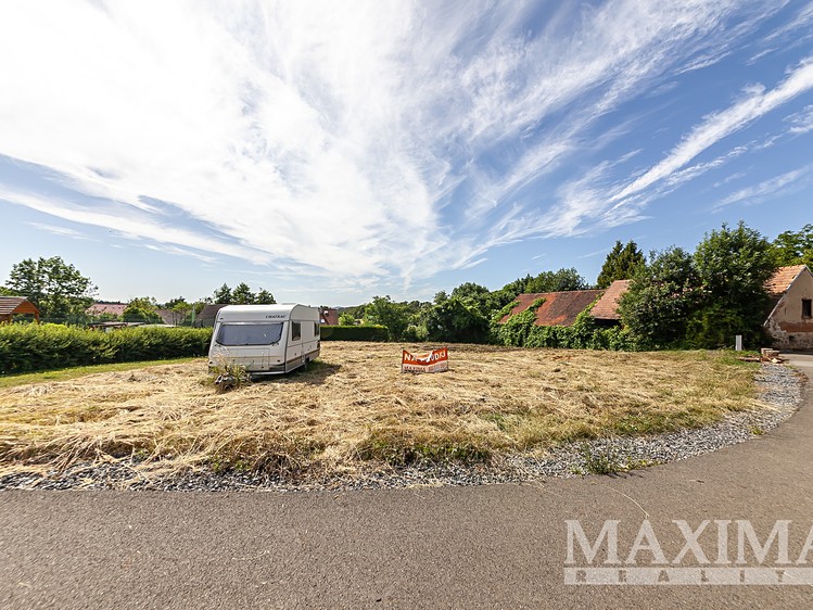 Prodej  stavebního pozemku 1 175 m² - foto 4