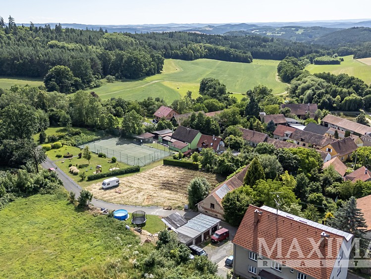 Prodej  stavebního pozemku 1 175 m² - foto 7