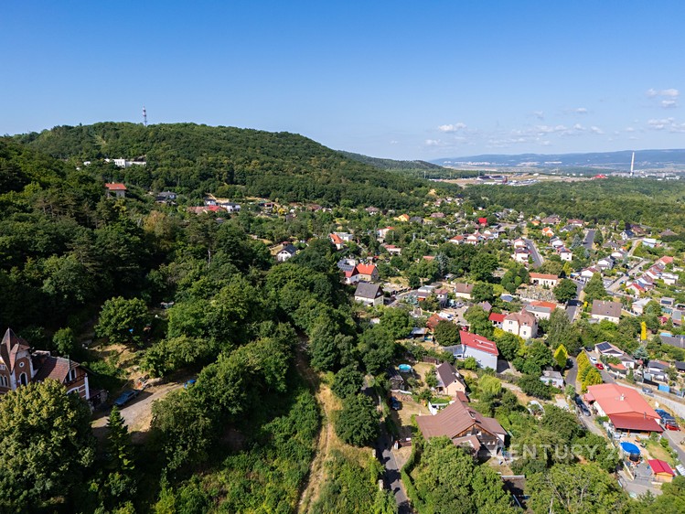 Prodej stavebního pozemku 1 892 m² - foto 8