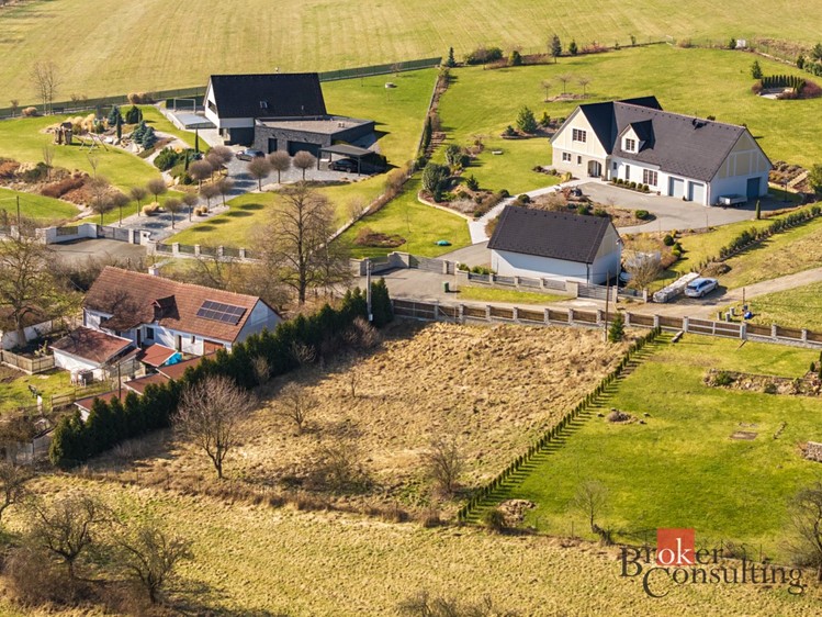 Prodej stavebního pozemku 1 508 m² - foto 1