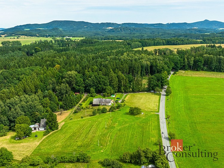 Prodej stavebního pozemku 2 767 m² - foto 8