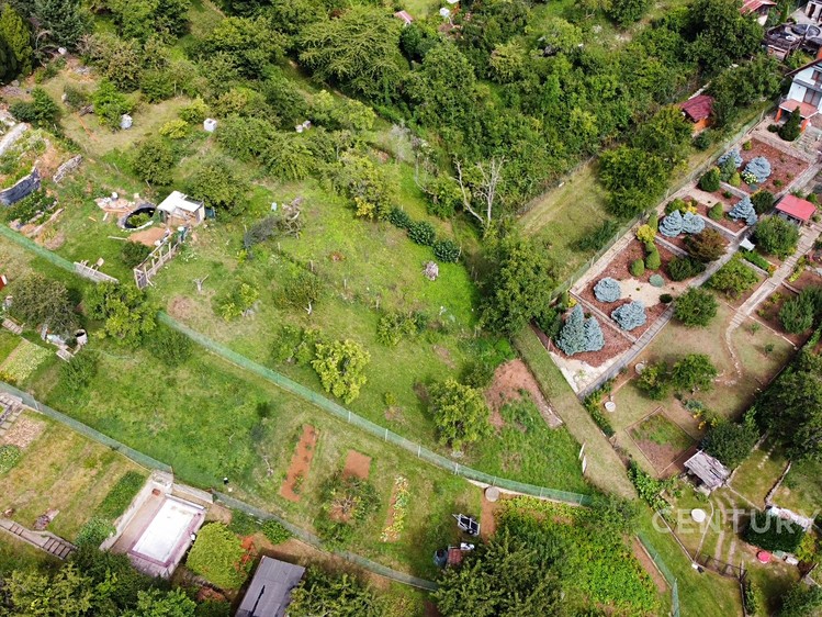 Prodej stavebního pozemku 748 m² - foto 7