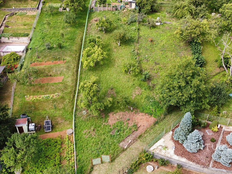 Prodej stavebního pozemku 748 m² - foto 6