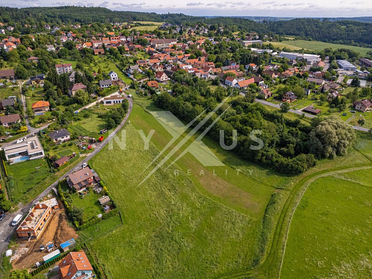 Prodej stavebního pozemku 3 701 m² - foto 5