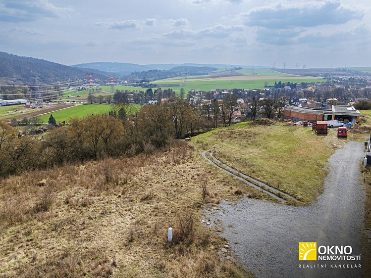 Prodej stavebního pozemku 1 000 m² - foto 1
