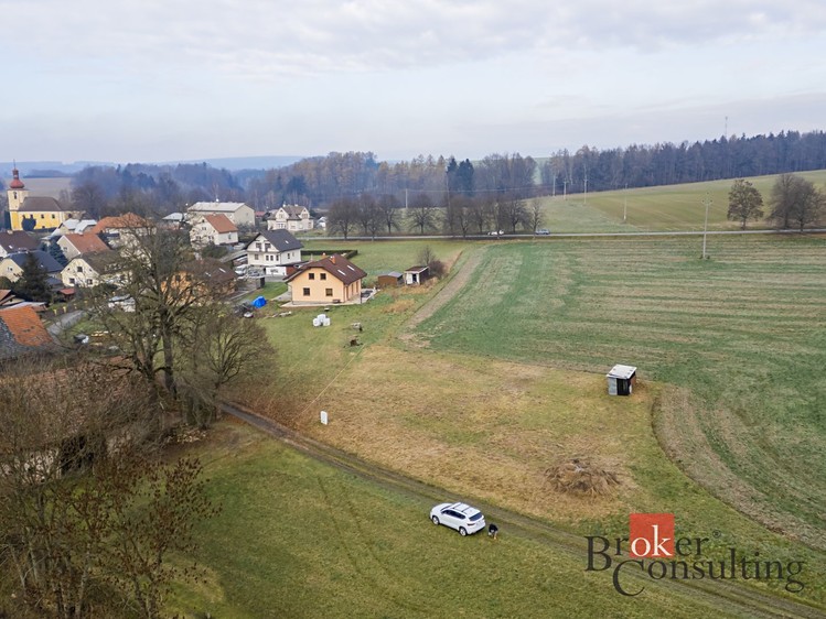Prodej stavebního pozemku 1 000 m² - foto 1