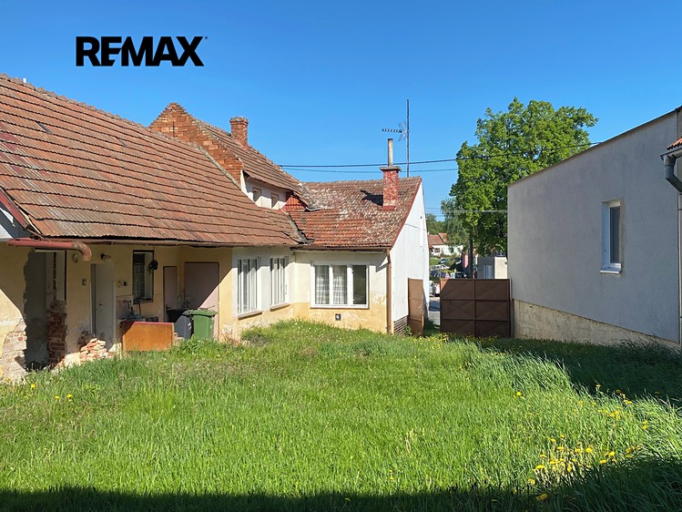 Prodej stavebního pozemku 1 114 m² - foto 2