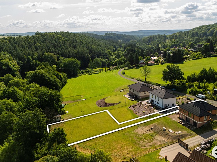 Prodej stavebního pozemku 1 002 m² - foto 4