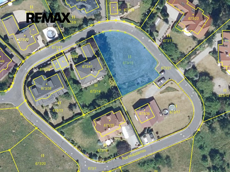 Prodej stavebního pozemku 820 m² - foto 2