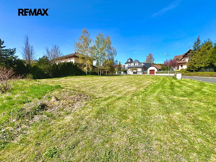 Prodej stavebního pozemku 820 m² - foto 5
