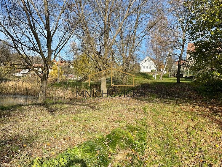 Prodej stavebního pozemku 3 800 m² - foto 2