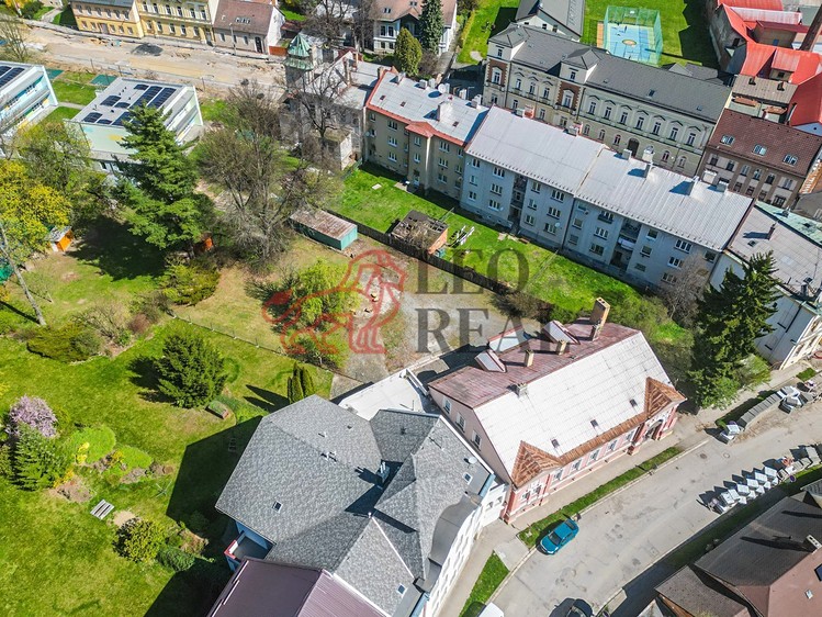 Prodej stavebního pozemku 900 m² - foto 8