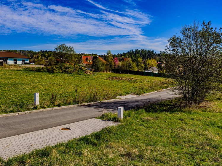 Prodej stavebního pozemku 943 m² - foto 3