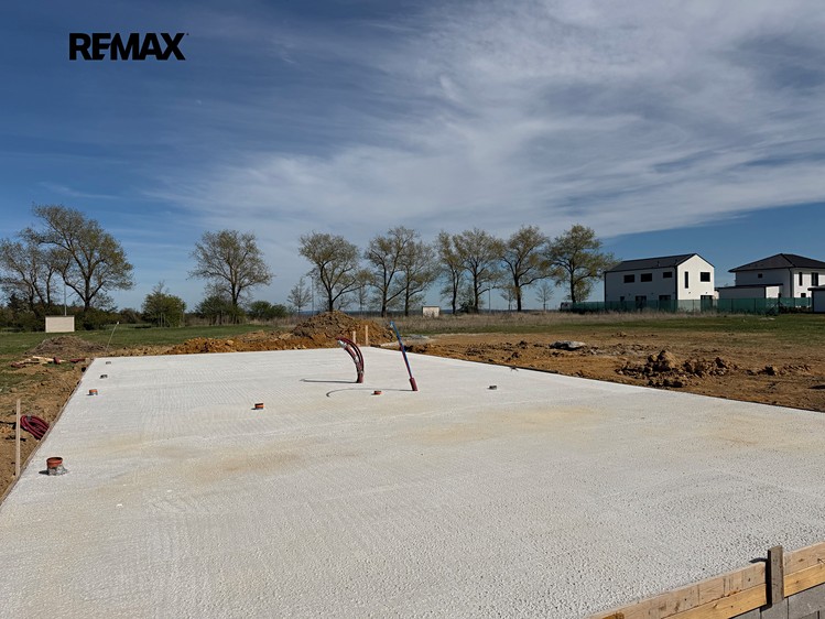 Prodej  stavebního pozemku 865 m² - foto 4