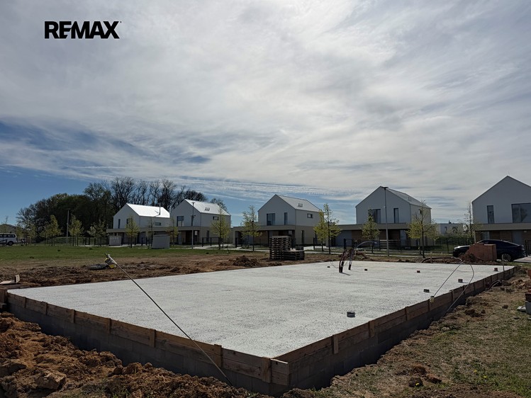 Prodej  stavebního pozemku 865 m² - foto 3