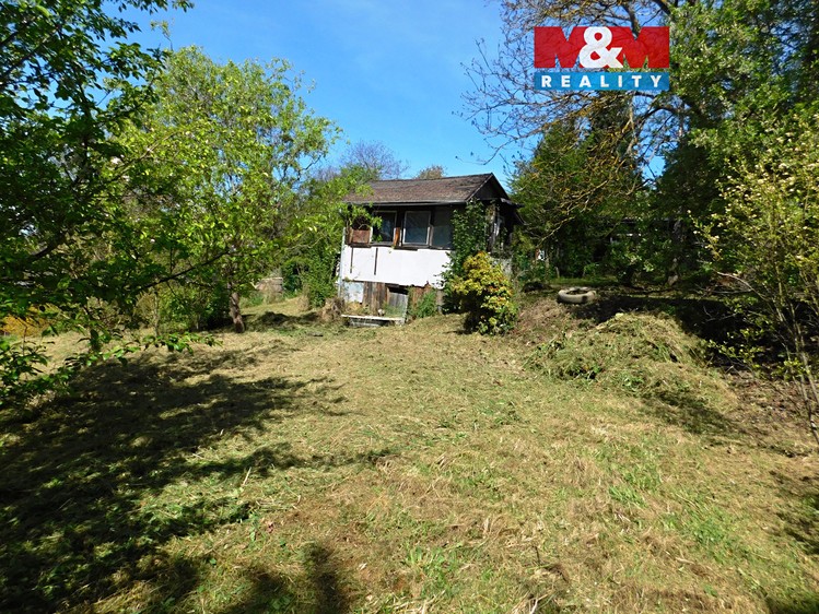 Pronájem zahrady 400 m² - foto 1