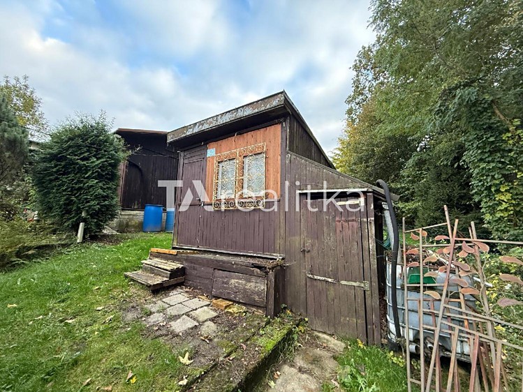 Pronájem zahrady 377 m² - foto 2