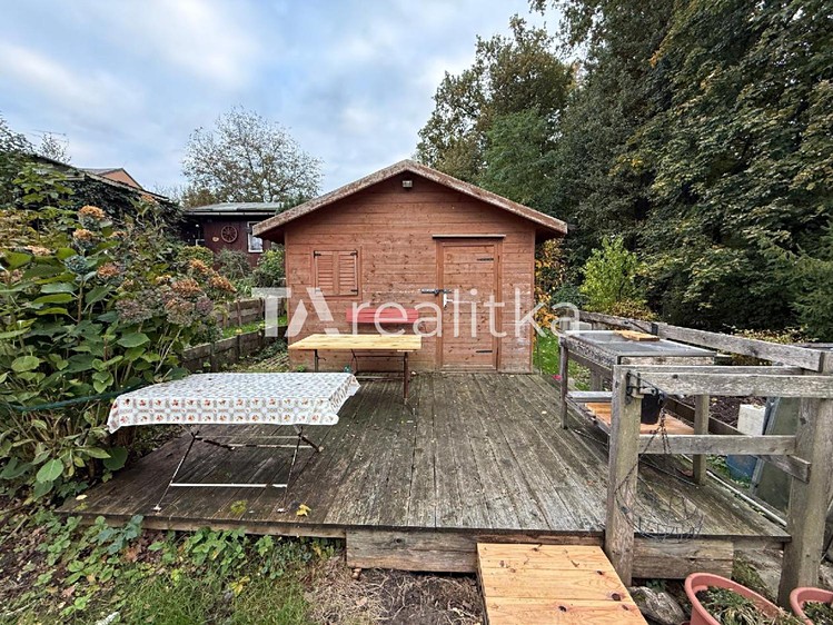 Pronájem zahrady 377 m² - foto 1