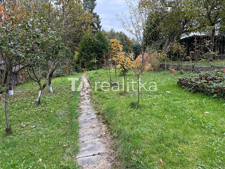 Pronájem zahrady 377 m² - foto 3