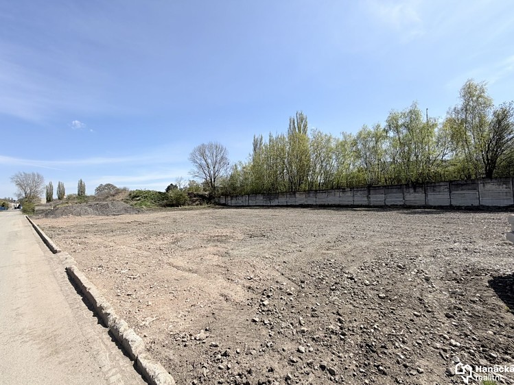 Pronájem komerčního pozemku 6 000 m² - foto 8