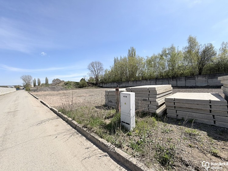Pronájem komerčního pozemku 6 000 m² - foto 7