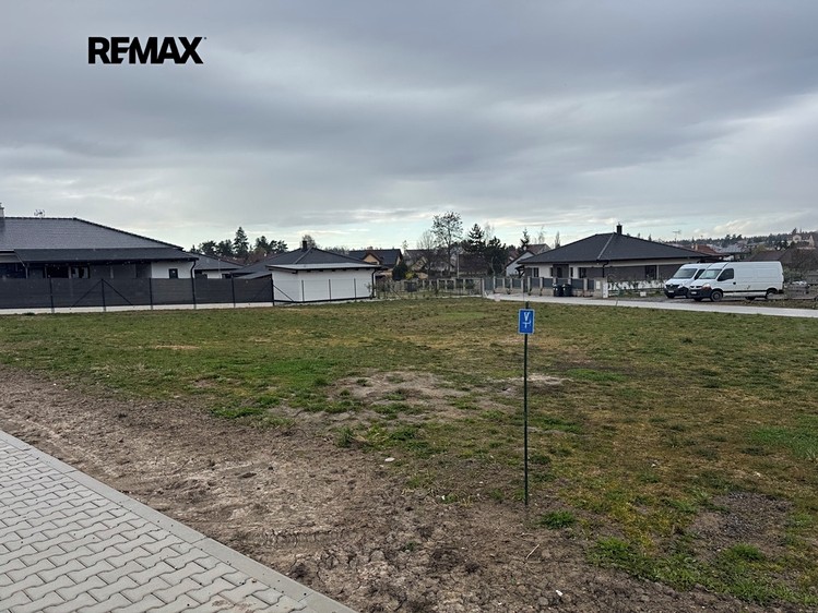 Pronájem stavebního pozemku 1 125 m² - foto 2
