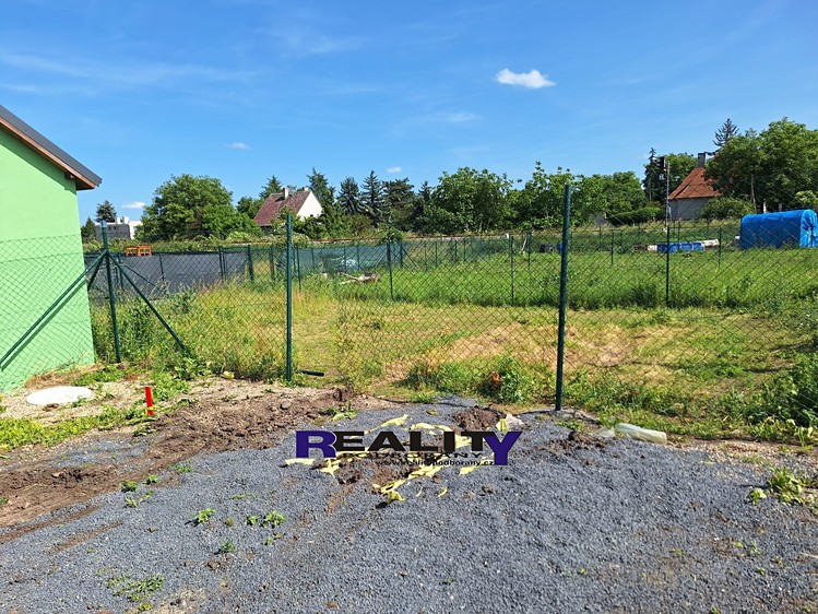 Pronájem zahrady 198 m² - foto 2