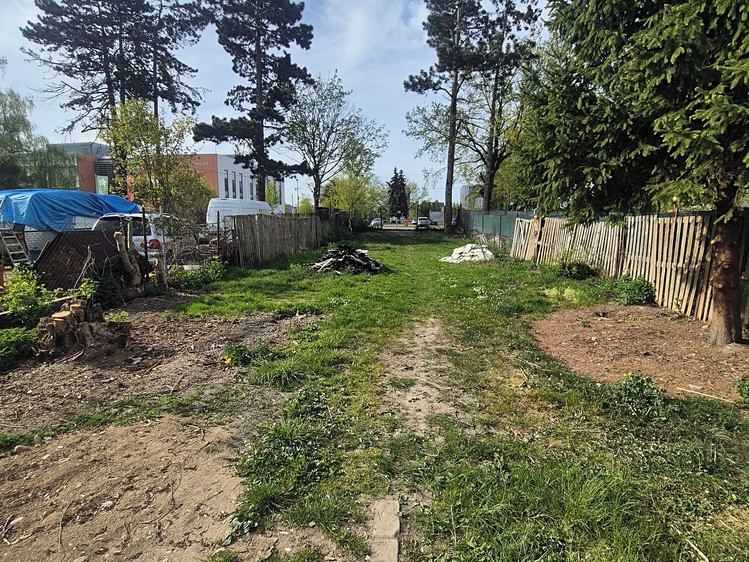 Pronájem zahrady 400 m² - foto 4