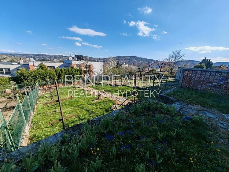 Pronájem zahrady 220 m² - foto 4