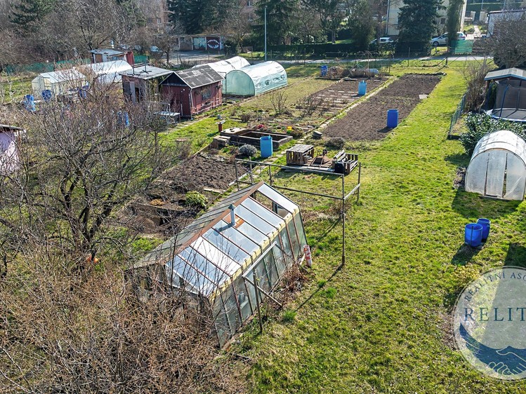 Pronájem zahrady 200 m² - foto 4