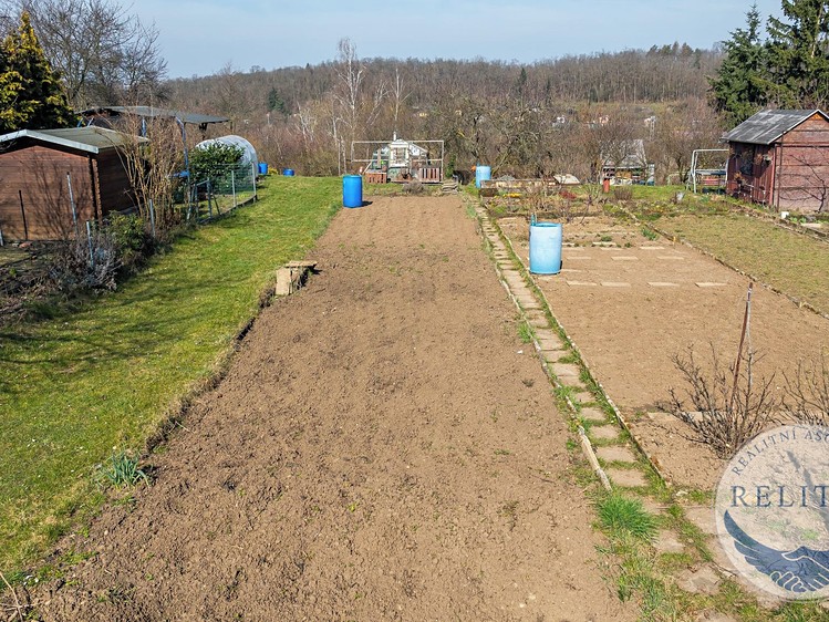 Pronájem zahrady 200 m² - foto 2