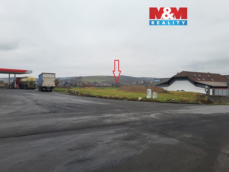 Pronájem komerčního pozemku 748 m² - foto 1