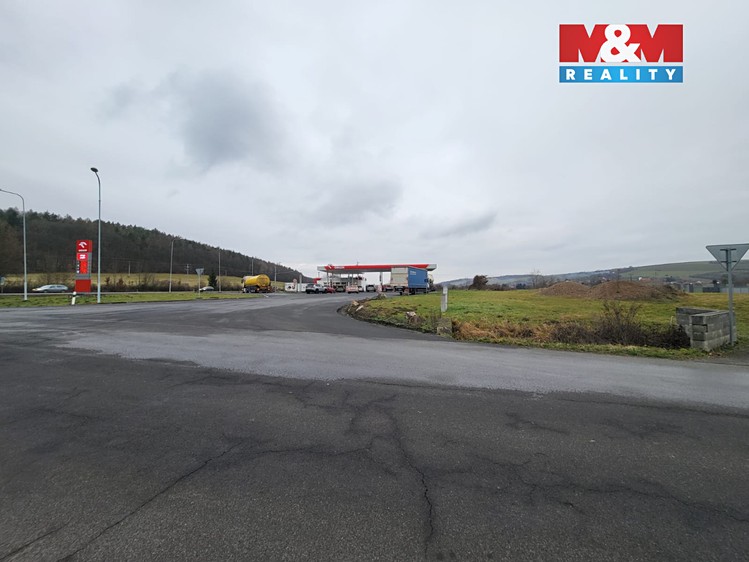 Pronájem komerčního pozemku 748 m² - foto 2