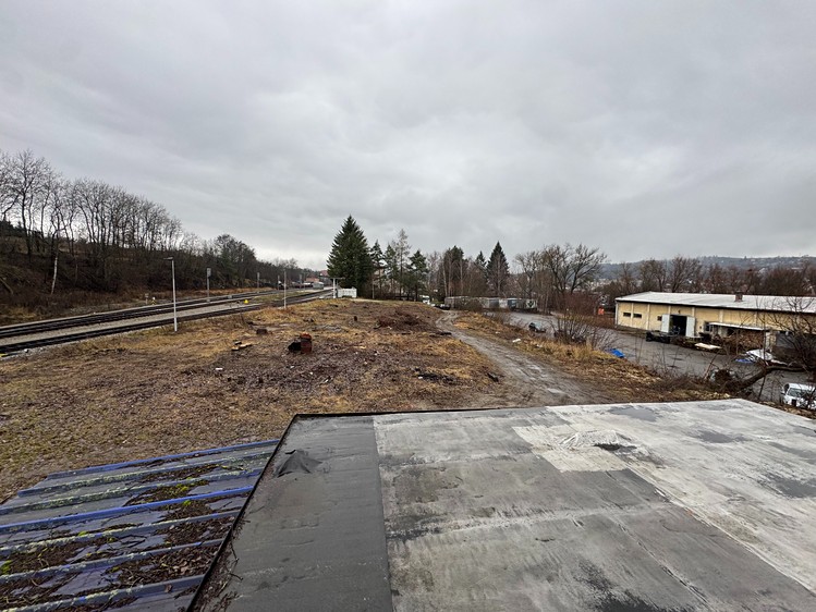 Pronájem komerčního pozemku 6 000 m² - foto 1