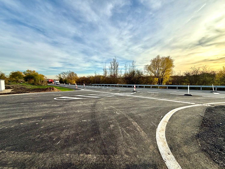 Pronájem komerčního pozemku 6 900 m² - foto 2