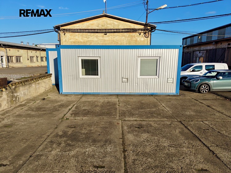 Pronájem  komerčního pozemku 1 650 m² - foto 6