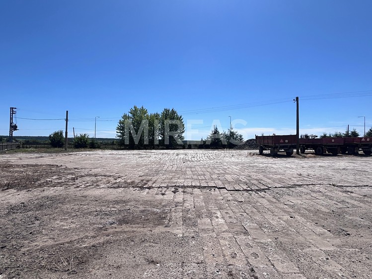 Pronájem komerčního pozemku 3 325 m² - foto 2